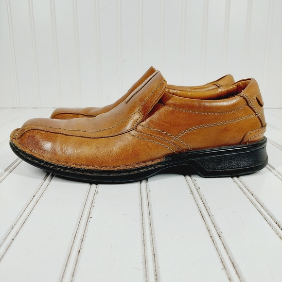 Clarks Soft with Ortholite Brown Leather Slip On Flat Dress Shoes Loafers B264 - Picture 1 of 12